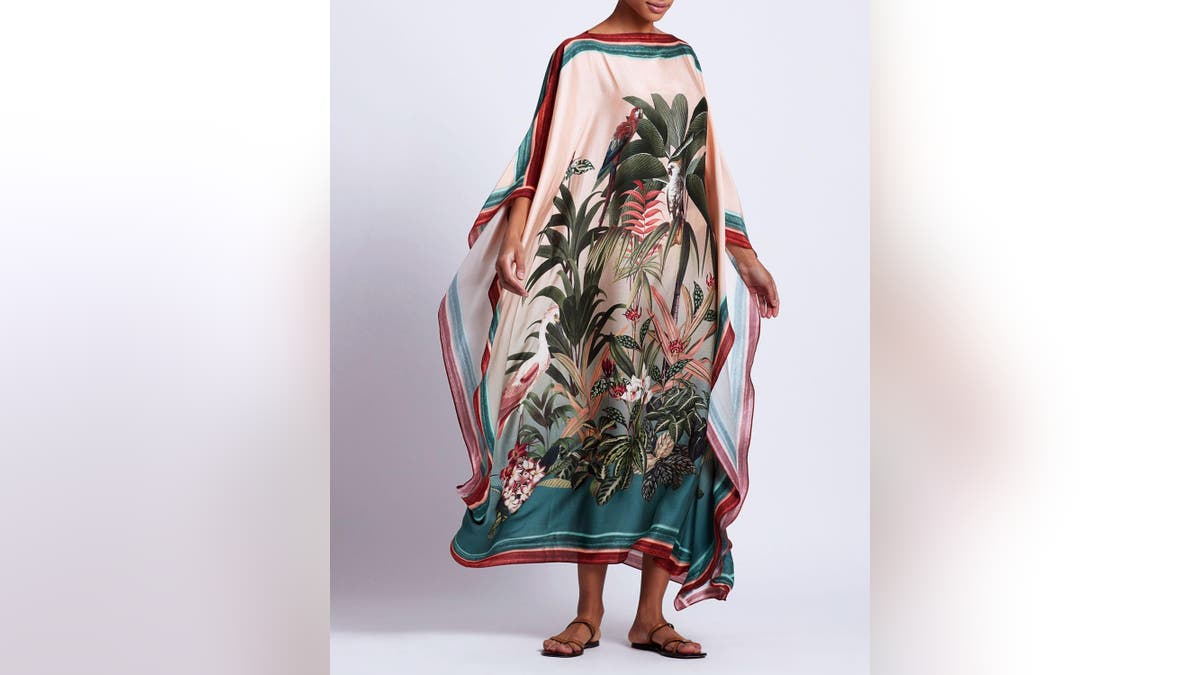 Caftans are comfortable, breathable and luxurious.