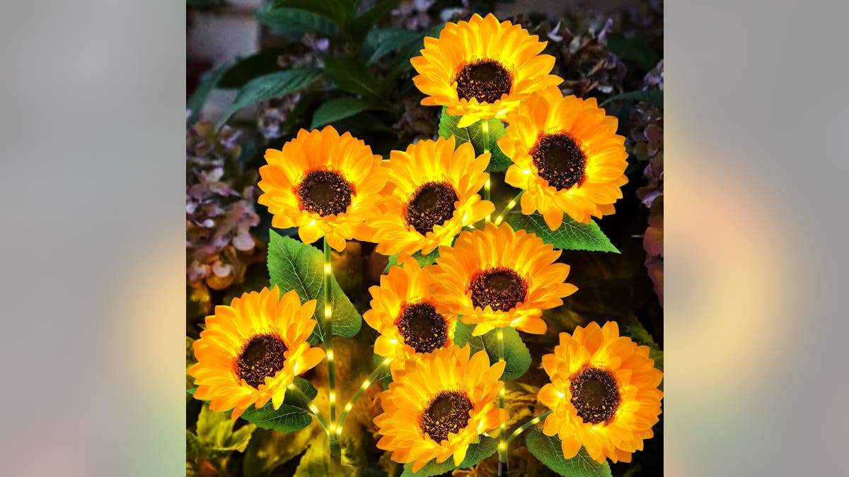 Sunflower lights are great additions to any yard.