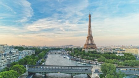 A Guide to the 15th Arrondissement, the Charming Paris Neighborhood Where You Can Live Like a Local
