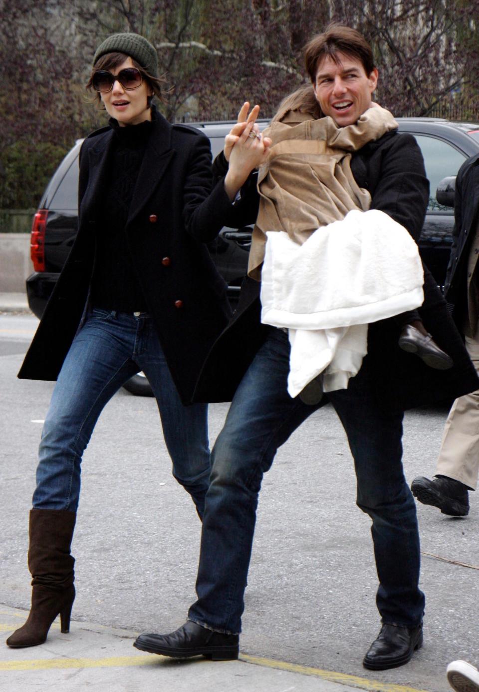 Tom Cruise and Katie Holmes with daughter Suir