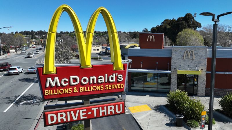 Americans keep turning their backs on McDonald’s