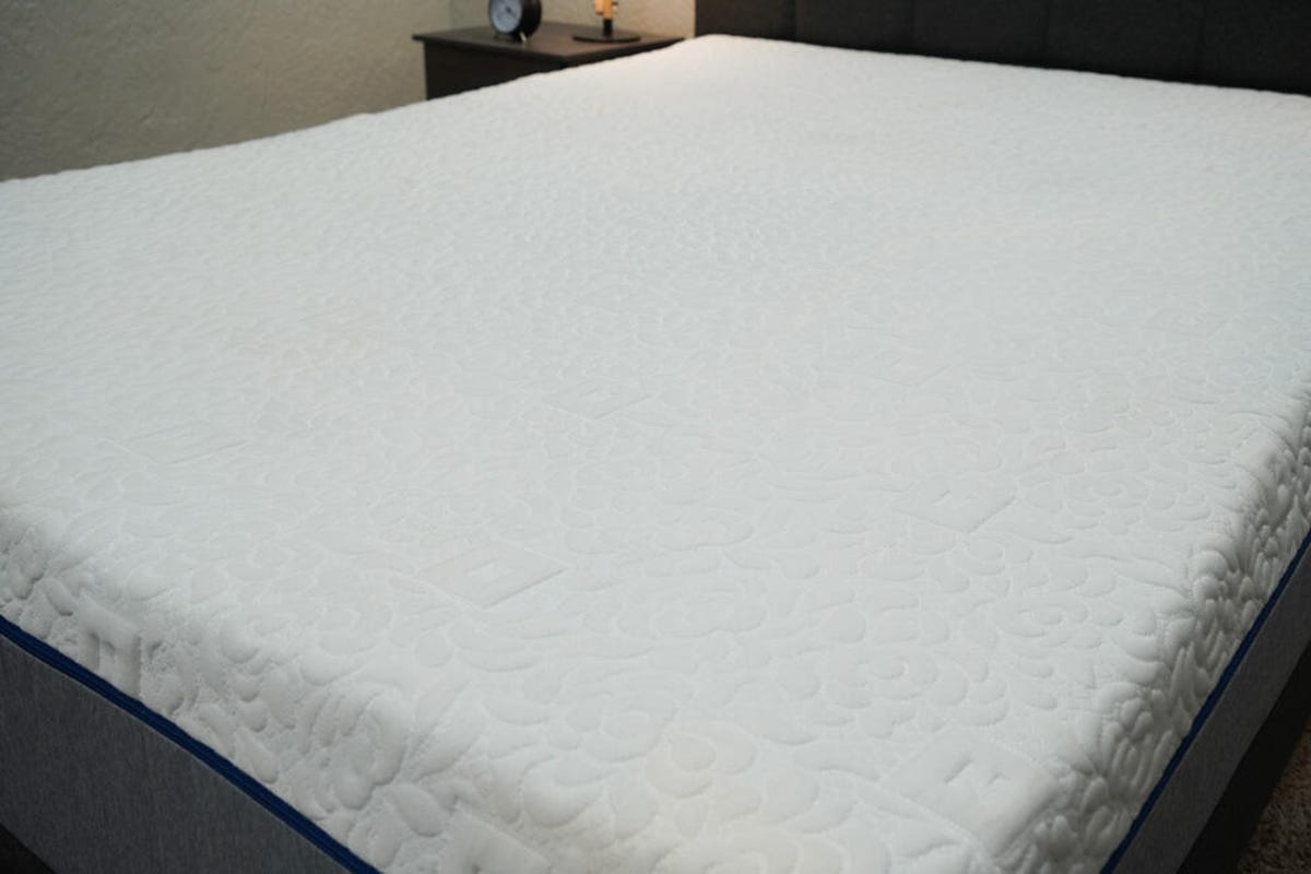 novosbed-mattress-2024-cover-jg-2