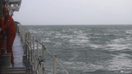 Philippines delays recovery of sunken tanker’s oil