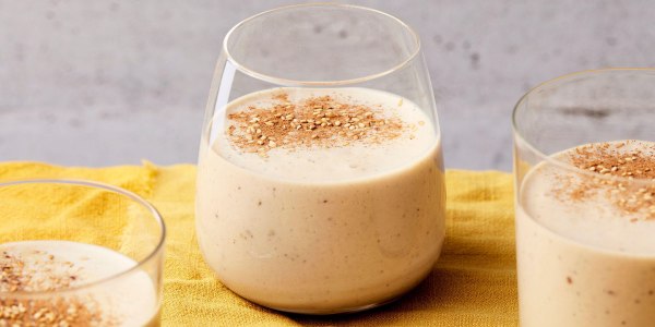 Date and Banana Smoothie