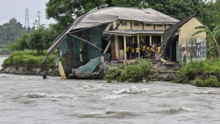 Death toll mounting from South Asia’s devastating monsoon