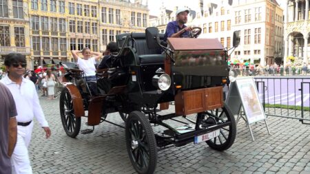 Brussels switches from horse-drawn carriages to electric ones