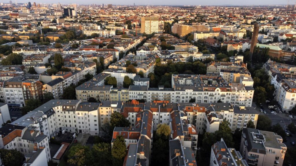 Advocates call on German government to reign in real estate prices