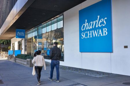Why Schwab’s Outage Could Be The Best Thing For Your Portfolio