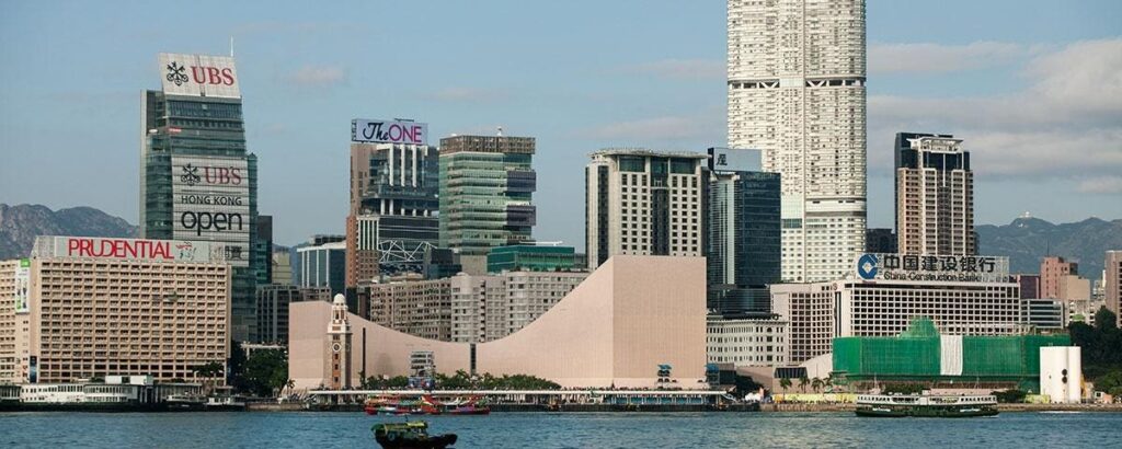 Asia’s Black Monday Hits Crowded Trades, China Outperforms North Asia