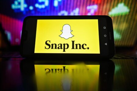Snap Stock Price Dropped 7% In A Day, What To Expect?