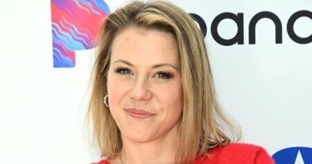 Jodie Sweetin Recreates ‘Full House’ Dance 33 Years Later: ‘How Rude of Us!’