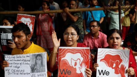 Indian doctors begin 24-hour strike to protest brutal rape of medic