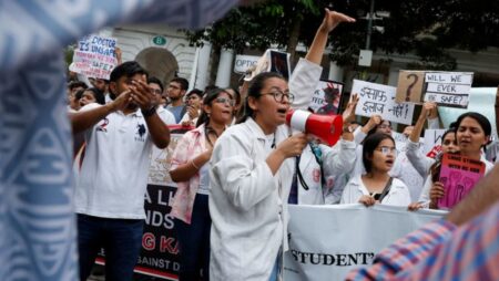 Indian medics refuse to end protests over doctor’s rape and murder