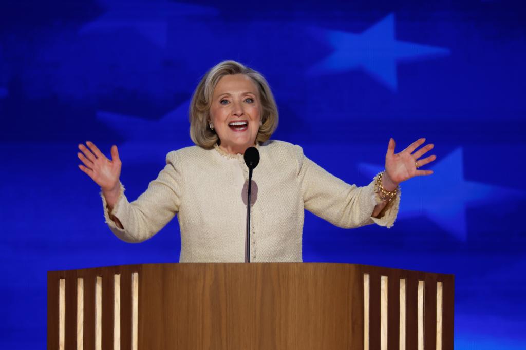 Hillary Clinton receives loudest cheers of the night — seemingly bigger than Kamala Harris — at DNC