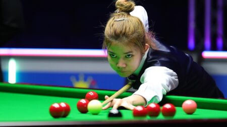 Saudi Masters snooker LIVE – Jimmy White continues campaign after Mink Nutcharut faces Anthony Hamilton