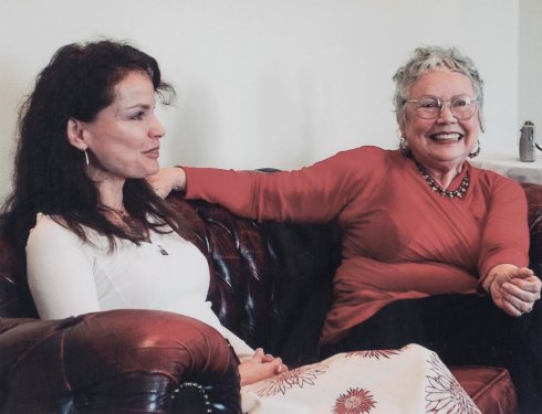 Merle Thornton and actor daughter Sigrid Thornton.