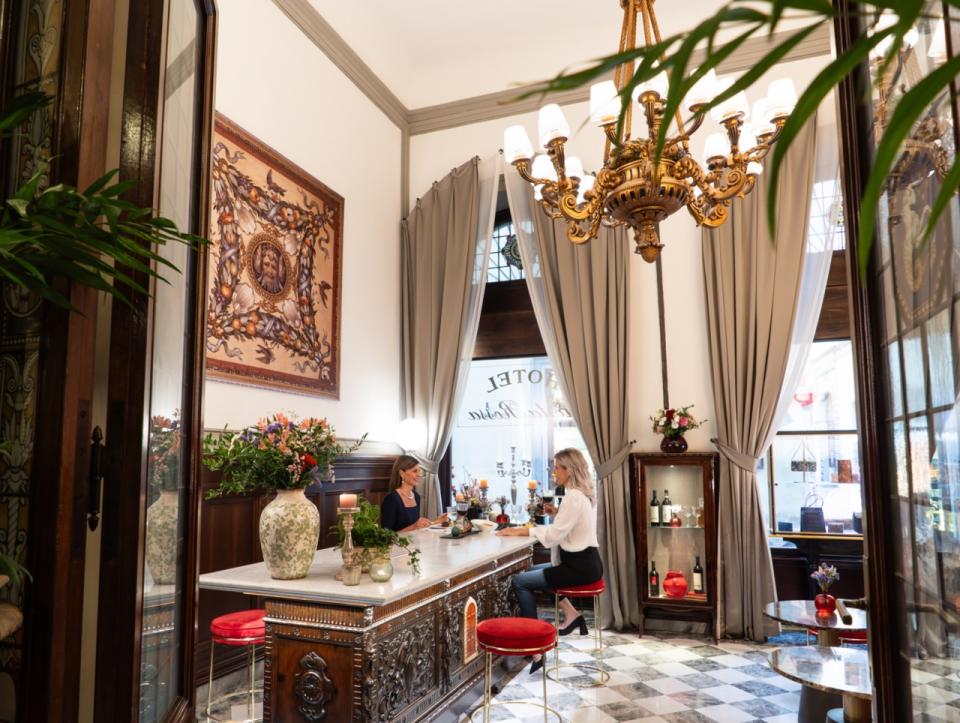 The wine bar at NH Collection Firenze Porta Rossa