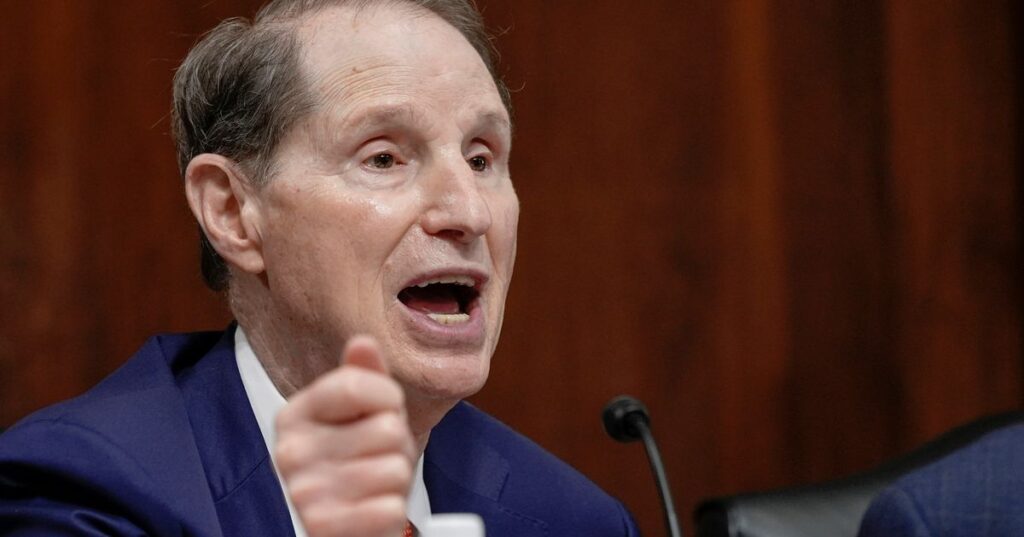 Clarence Thomas Took More Trips On GOP Donor’s Jet He Didn’t Disclose, Senator Says