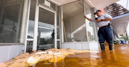 Debby Bringing Heavy Rain, Flooding And Possible Tornadoes Northeast Into The Weekend