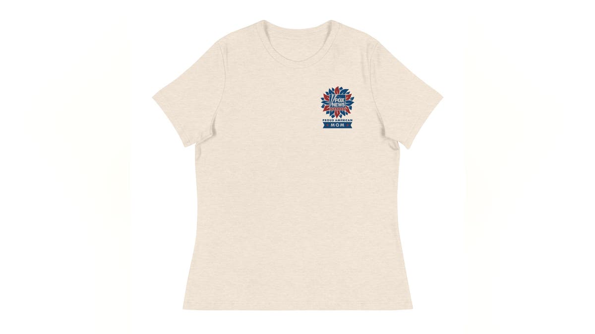 A simple Proud American Mom shirt is ideal for any day of the year.
