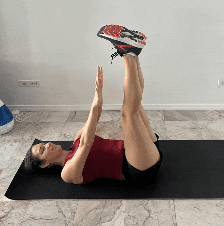 Toe touches hiit exercise