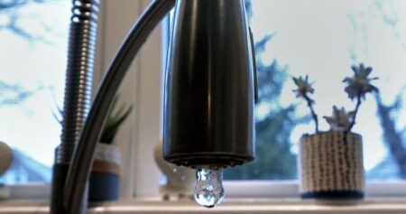 Calgarians do better on Day 2 of water rationing as pipe repairs continue