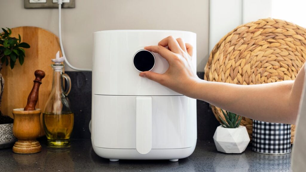 There’s a Very Real Reason Most Air Fryers Don’t Go Above 450 Degrees