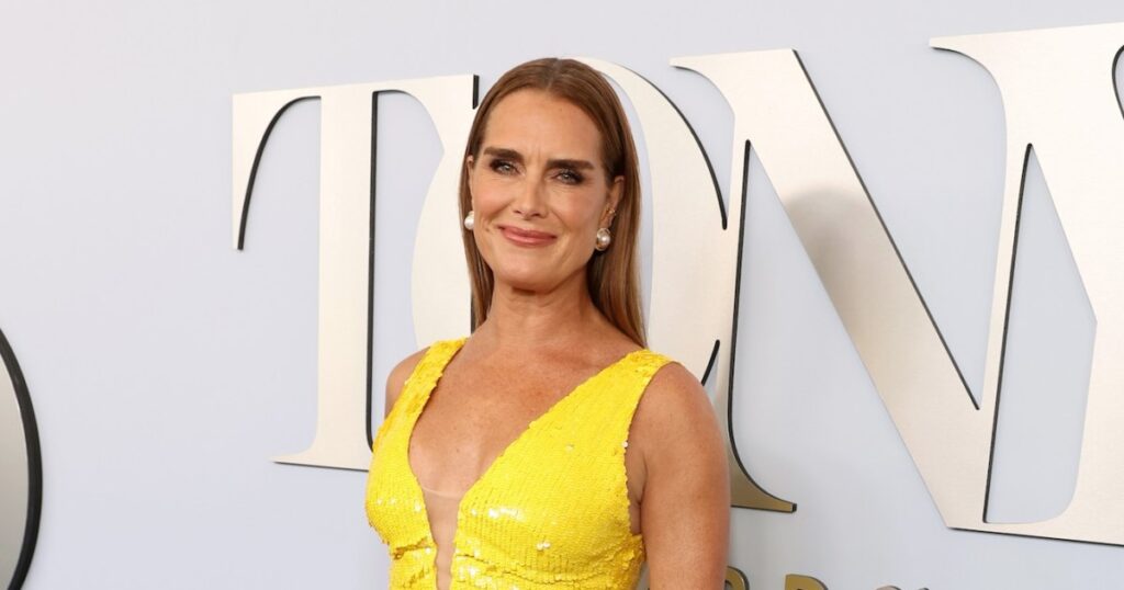 Brooke Shields Cries as Daughter Grier Leaves for College: ‘I’m an Empty Nester’