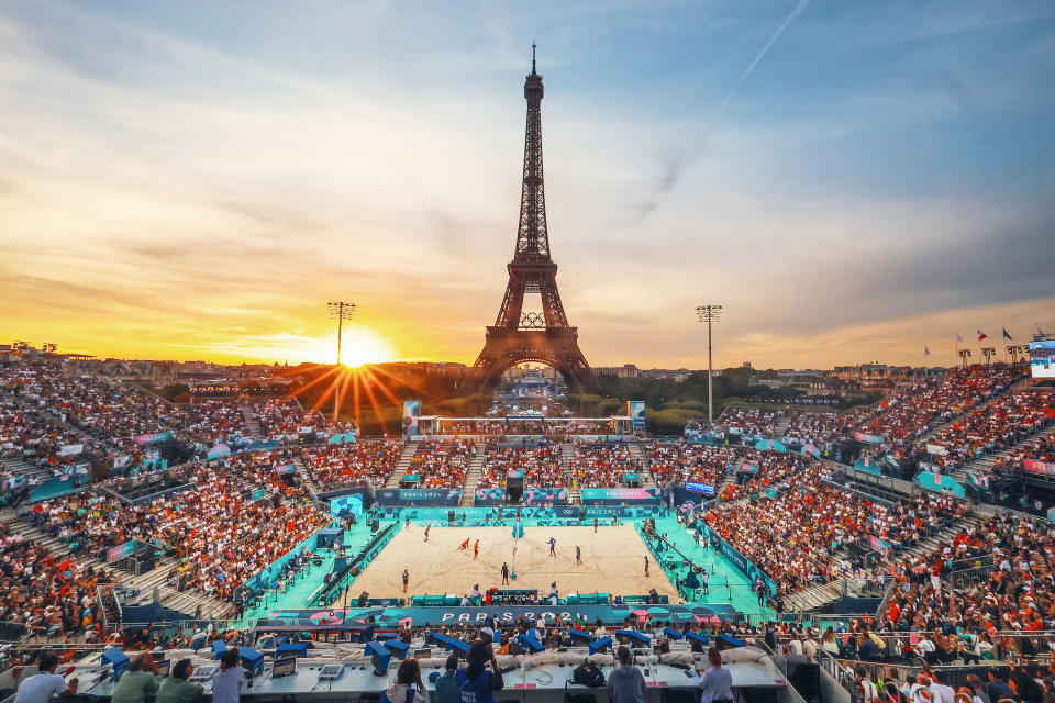 A general view of the Eiffel tower at sunset during a Men's Round of 16 match between Teams Brazil and Netherlands on day nine of the Olympic Games Paris 2024 at on August 04, 2024 in Paris, France. (Photo by Elsa/Getty Images)