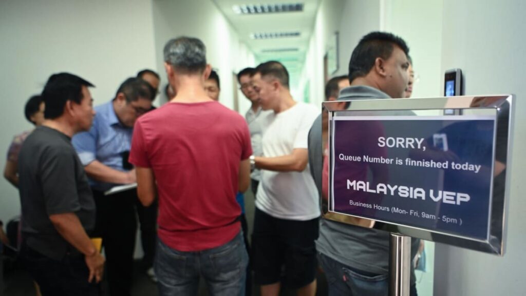 Malaysia transport minister tasks vendor for VEP information counter in Woodlands to do ‘level best’ to help Singapore drivers