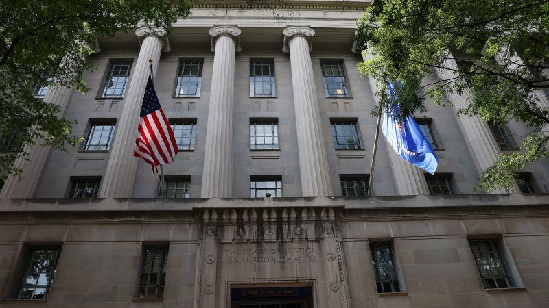 Colorado man charged with threatening to kill election officials and judges
