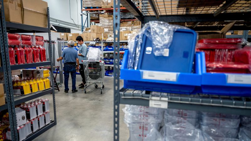 Retail sales: Spending is suddenly surging in the US economy’s latest show of strength