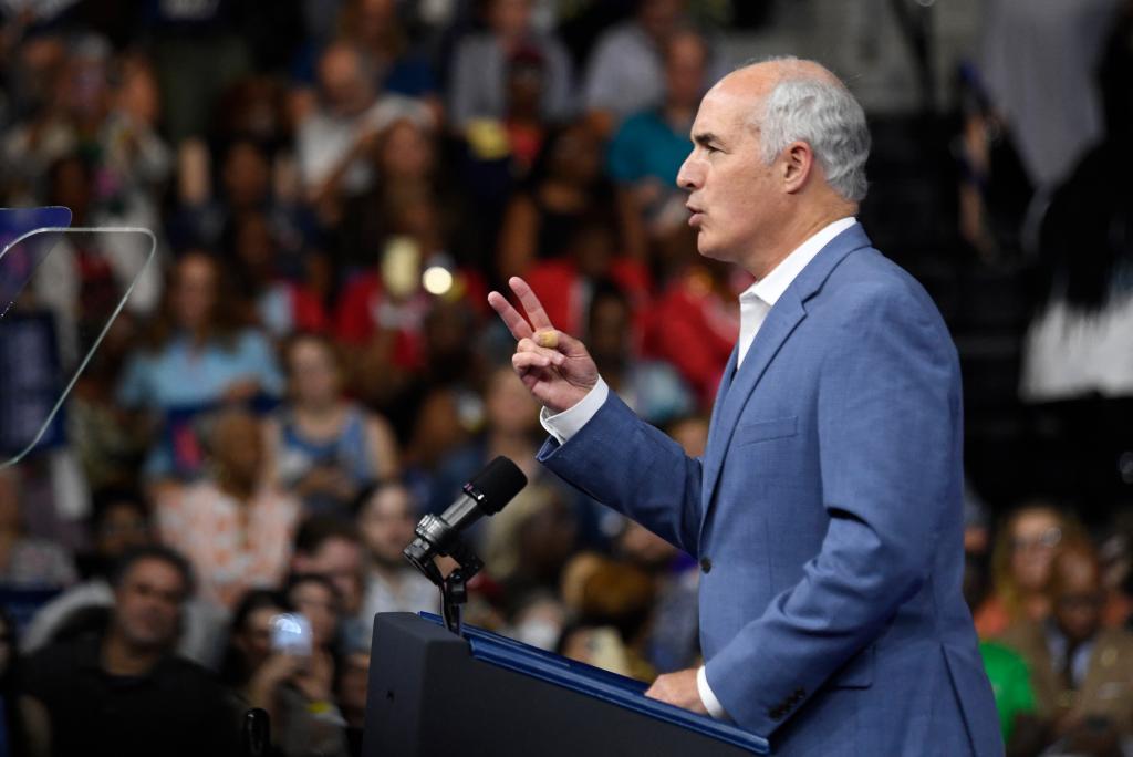 Exclusive | Pennsylvania Dem Sen. Bob Casey backed by group helping Chinese nationals obtain US residency, citizenship