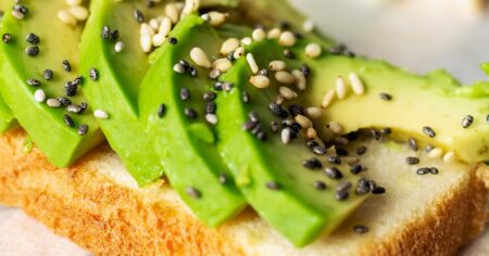 What Are Superfoods? Eat These 10 Foods With Important Nutrients