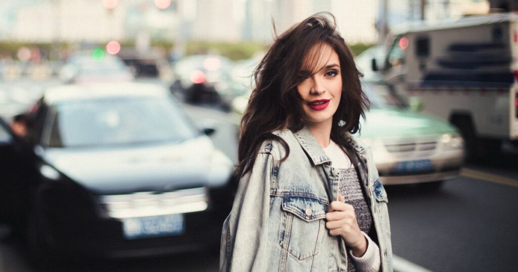 These 16 Summer-to-Fall Transitional Fashion Finds Serve Rich Mom Vibes — And Start at $20