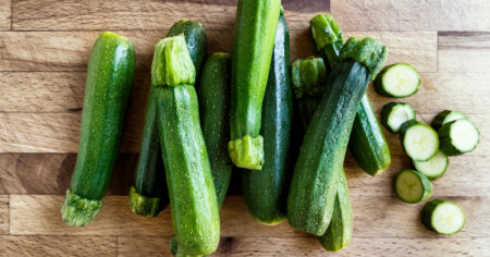 How Many Calories in Zucchini? Nutrition, Benefits of and Recipes