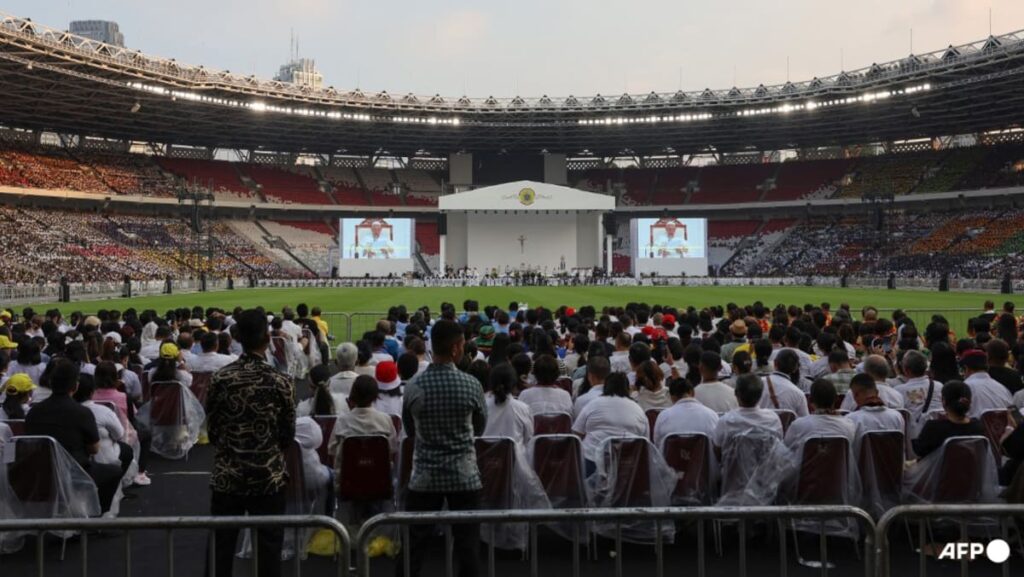 Pope Francis appeals for religious unity at stadium mass in Indonesia