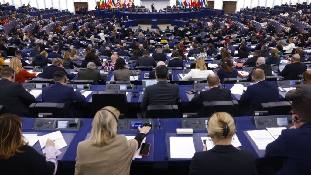 Ex-MEPs hunting for jobs: What are the EU rules on ‘revolving doors’?