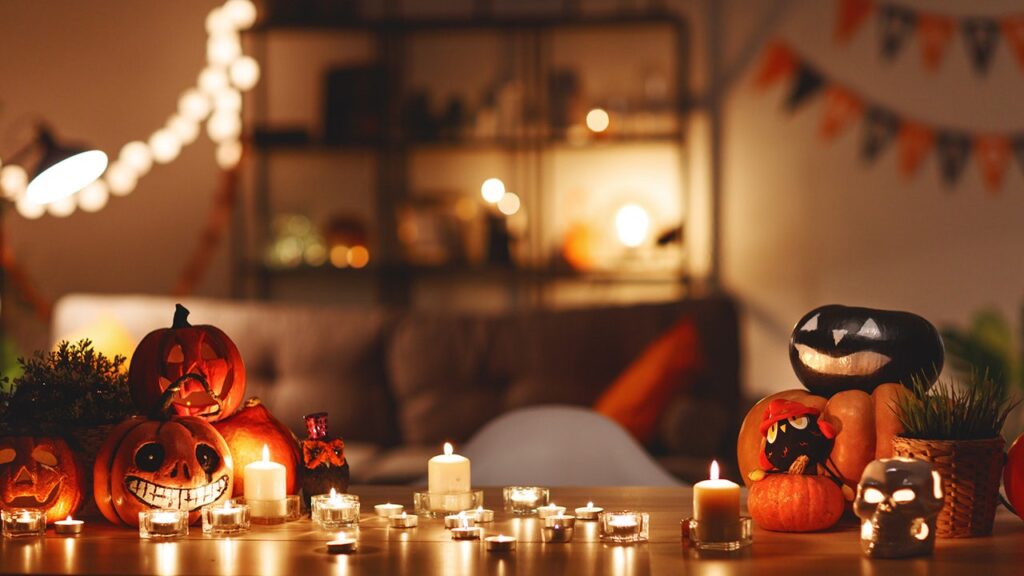 Plan an epic Halloween party with this spooky decor