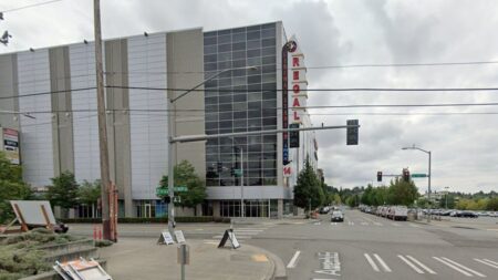 Seattle moviegoers flee after man with gun threatens to ‘shoot everyone’