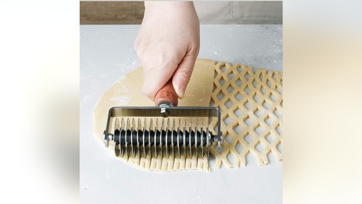 Make beautiful lattice crusts with the help of a lattice cutter.