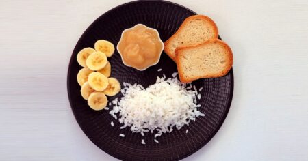 What Is The Brat Diet? Foods To Eat and Avoid With a Stomach Bug