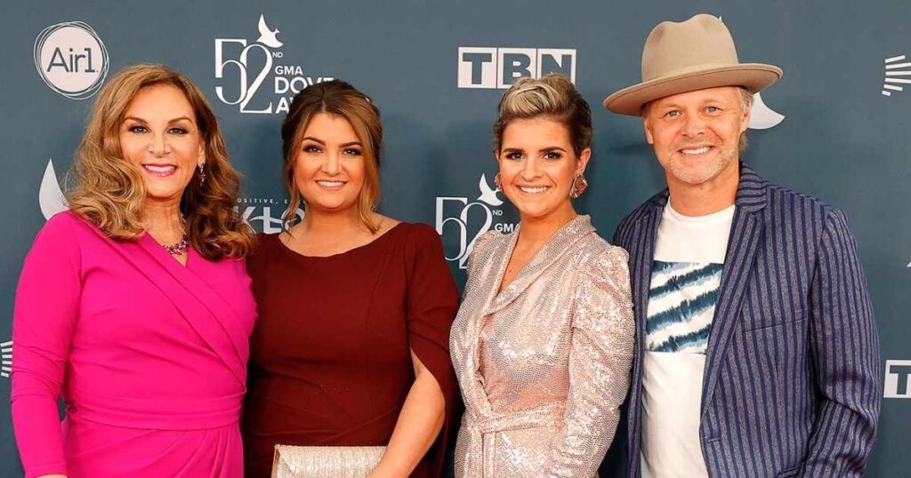 Pilot Declared Emergency, Loss of Autopilot Before Crash That Killed 3 Members of Gospel Group The Nelons