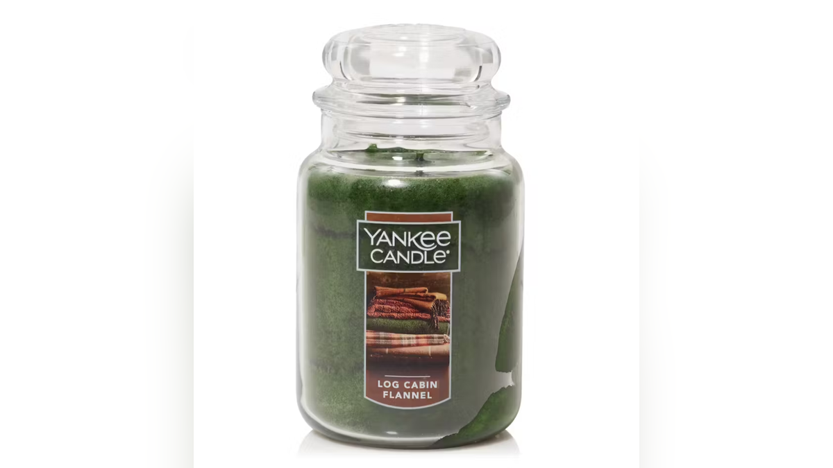 This is the perfect candle for all fall and winter.