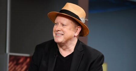 Darrell Hammond Says He Left ‘Most’ Episodes of ‘Saturday Night Live’ Thinking He’d ‘Disgraced’ Himself