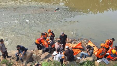 7 teenagers found dead in Bekasi river could have drowned fleeing arrest, say Jakarta police