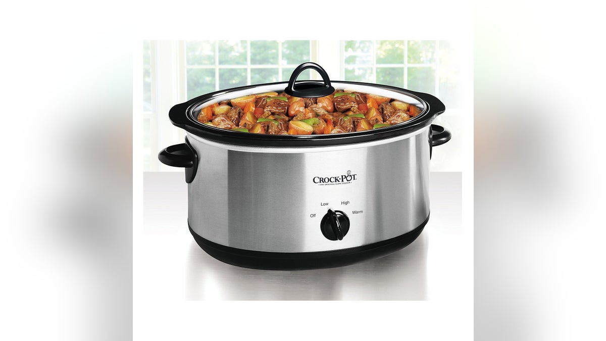 Slow cook chili, soups, stews and more in a slow cooker.