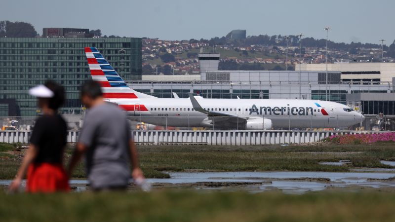 American Airlines flight attendants ratify new contract with the carrier