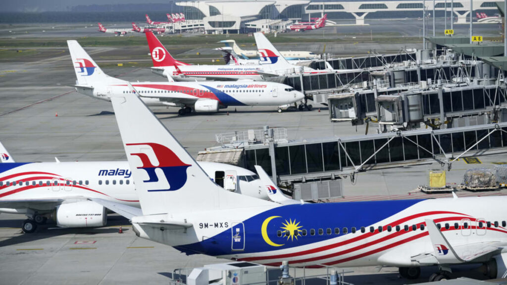 ‘Not in great numbers’: Malaysia Aviation Group boss says 12 engineers have joined rival SIA unit