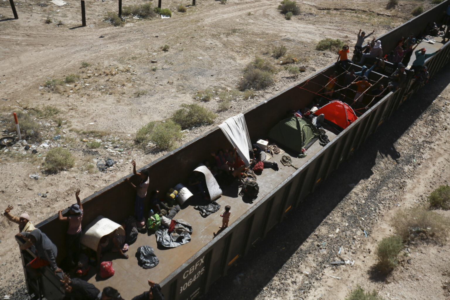 ‘Devil Train’ Heading For U.S.-Mexico Border Derails, Killing Child
